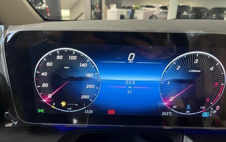 Mercedes-Benz V-Класс, 2025 год, 15 290 000 рублей, 14 фотография