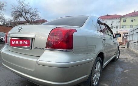 Toyota Avensis III рестайлинг, 2005 год, 680 000 рублей, 7 фотография