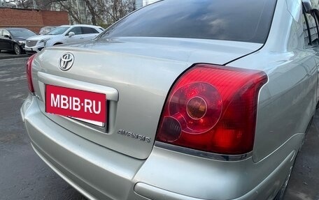 Toyota Avensis III рестайлинг, 2005 год, 680 000 рублей, 17 фотография