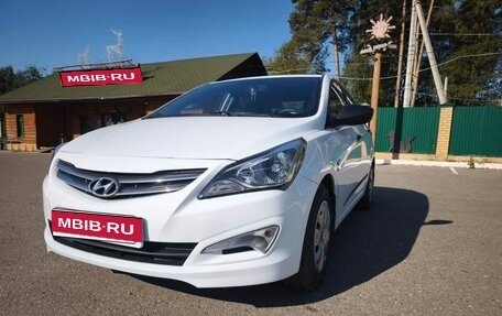 Hyundai Solaris II рестайлинг, 2015 год, 790 000 рублей, 1 фотография