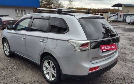 Mitsubishi Outlander III рестайлинг 3, 2012 год, 1 250 000 рублей, 6 фотография