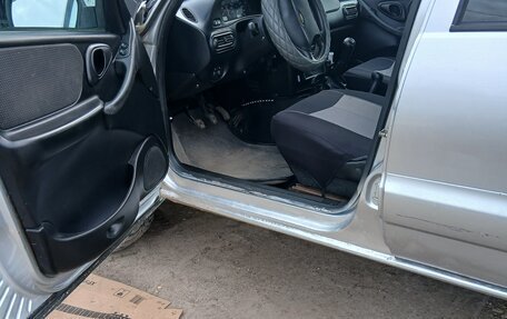 Chevrolet Niva I рестайлинг, 2008 год, 240 000 рублей, 8 фотография