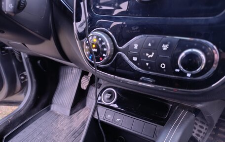 Renault Kaptur I рестайлинг, 2020 год, 1 600 000 рублей, 3 фотография