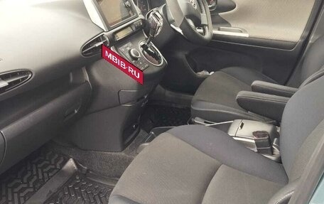 Toyota Wish II, 2009 год, 1 380 000 рублей, 16 фотография