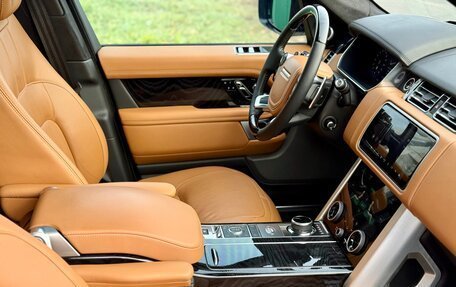 Land Rover Range Rover IV рестайлинг, 2018 год, 38 фотография