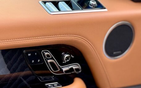 Land Rover Range Rover IV рестайлинг, 2018 год, 36 фотография