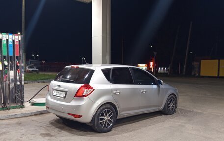 KIA cee'd I рестайлинг, 2010 год, 450 000 рублей, 2 фотография