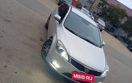 KIA cee'd I рестайлинг, 2010 год, 450 000 рублей, 3 фотография