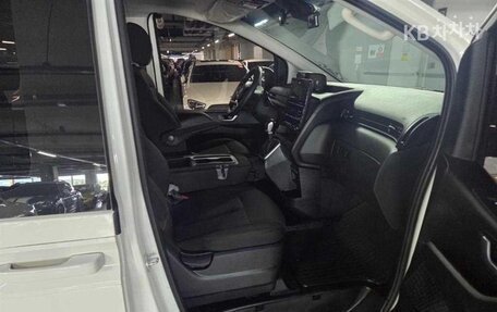 Hyundai Staria, 2023 год, 3 418 000 рублей, 15 фотография