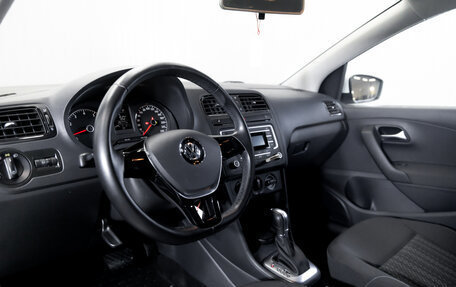 Volkswagen Polo VI (EU Market), 2018 год, 1 349 900 рублей, 13 фотография