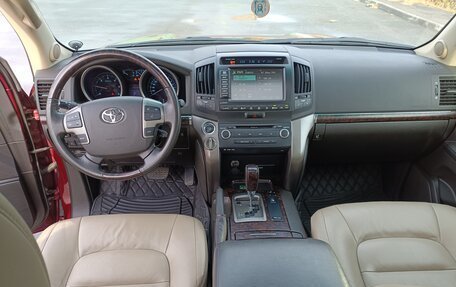 Toyota Land Cruiser 200, 2008 год, 4 000 000 рублей, 15 фотография