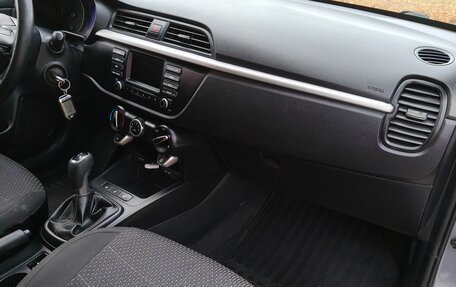 KIA Rio IV, 2018 год, 1 340 000 рублей, 9 фотография