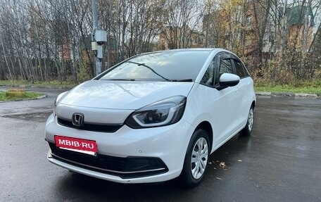 Honda Fit, 2022 год, 1 680 000 рублей, 2 фотография