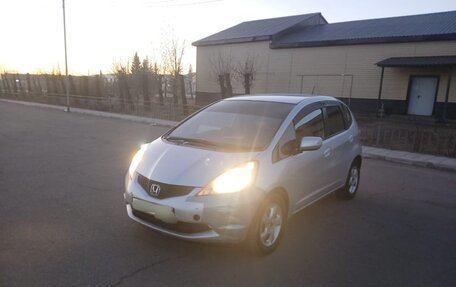 Honda Fit III, 2010 год, 600 000 рублей, 7 фотография