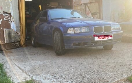 BMW 3 серия, 1992 год, 300 000 рублей, 1 фотография