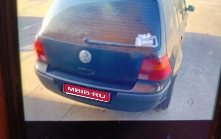Volkswagen Golf IV, 2000 год, 250 000 рублей, 1 фотография