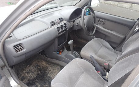 Nissan March II, 2001 год, 160 000 рублей, 2 фотография