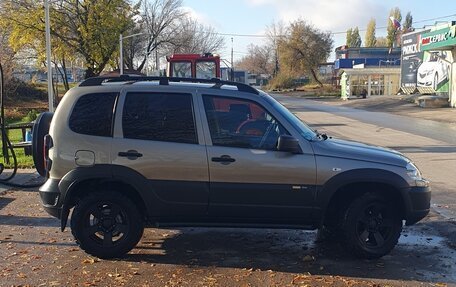 Chevrolet Niva I рестайлинг, 2018 год, 850 000 рублей, 4 фотография