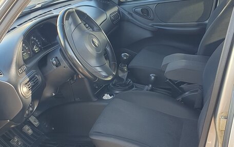 Chevrolet Niva I рестайлинг, 2018 год, 850 000 рублей, 5 фотография