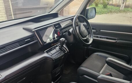 Honda Stepwgn IV, 2016 год, 1 890 000 рублей, 5 фотография