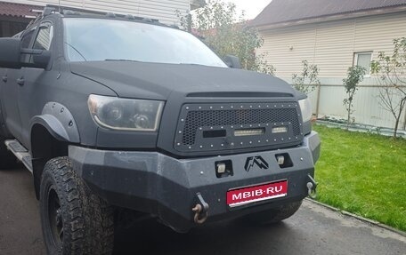 Toyota Tundra II, 2011 год, 3 000 000 рублей, 1 фотография