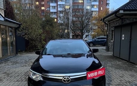 Toyota Camry, 2016 год, 2 550 000 рублей, 2 фотография