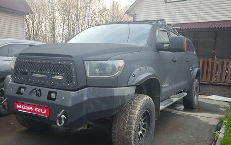 Toyota Tundra II, 2011 год, 3 000 000 рублей, 2 фотография