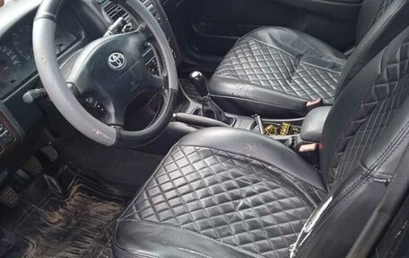 Toyota Avensis III рестайлинг, 2001 год, 235 000 рублей, 2 фотография