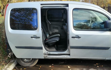 Renault Kangoo II рестайлинг, 2010 год, 790 000 рублей, 3 фотография