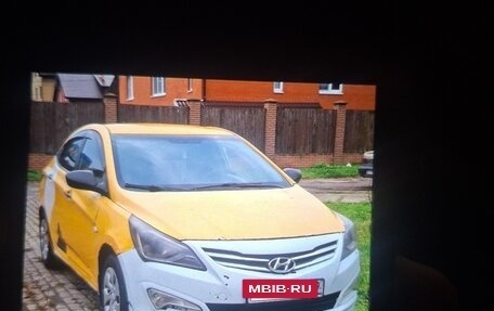 Hyundai Solaris II рестайлинг, 2016 год, 420 000 рублей, 3 фотография