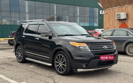 Ford Explorer VI, 2012 год, 1 350 000 рублей, 2 фотография