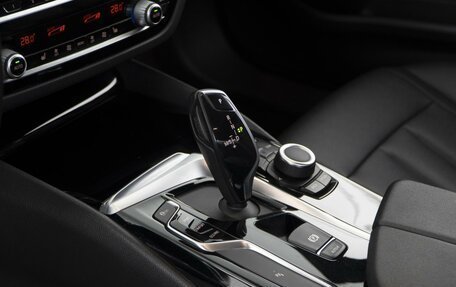 BMW 5 серия, 2019 год, 2 345 022 рублей, 13 фотография