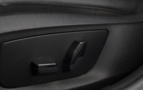 BMW 5 серия, 2019 год, 2 345 022 рублей, 15 фотография