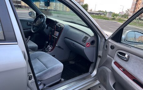 KIA Magentis I, 2004 год, 420 000 рублей, 15 фотография