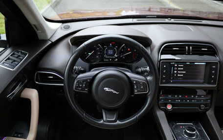 Jaguar F-Pace, 2017 год, 2 680 000 рублей, 9 фотография