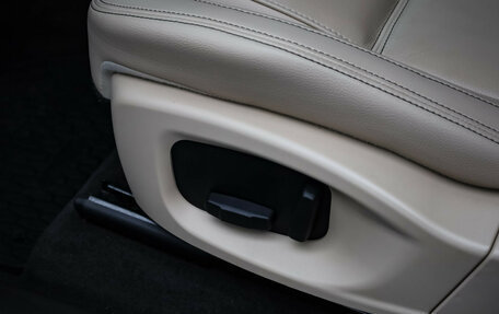 Jaguar F-Pace, 2017 год, 2 680 000 рублей, 25 фотография