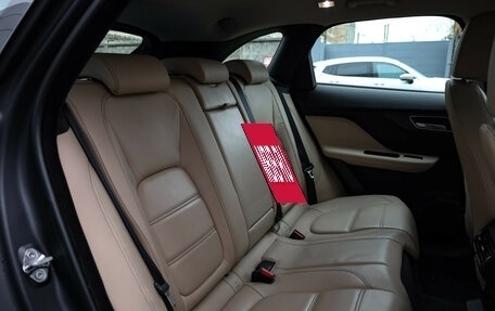 Jaguar F-Pace, 2017 год, 2 680 000 рублей, 12 фотография