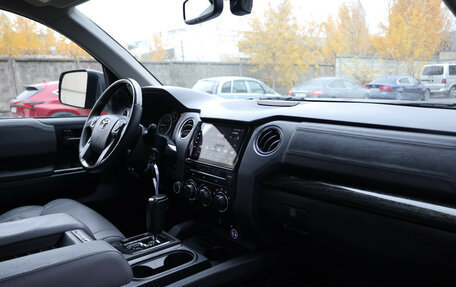 Toyota Tundra II, 2014 год, 5 349 000 рублей, 10 фотография