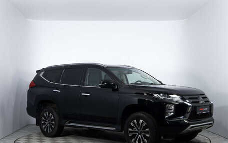 Mitsubishi Montero Sport, 2023 год, 4 740 000 рублей, 3 фотография