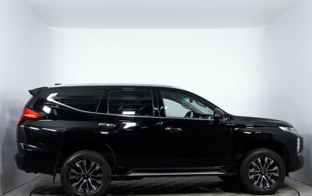 Mitsubishi Montero Sport, 2023 год, 4 740 000 рублей, 4 фотография