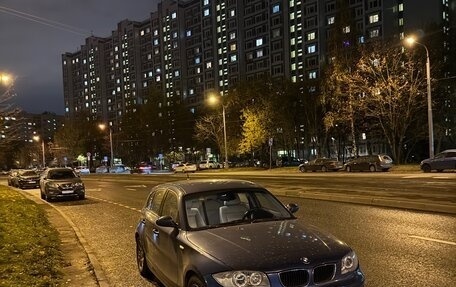 BMW 1 серия, 2005 год, 850 000 рублей, 1 фотография