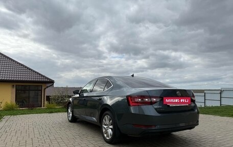 Skoda Superb III рестайлинг, 2017 год, 1 600 000 рублей, 6 фотография