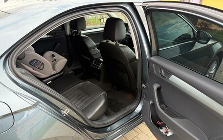 Skoda Superb III рестайлинг, 2017 год, 1 600 000 рублей, 20 фотография