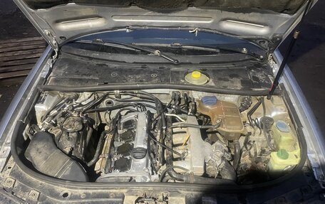 Audi A6, 1998 год, 300 000 рублей, 2 фотография