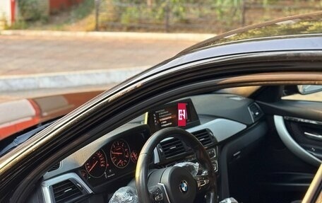 BMW 3 серия, 2018 год, 2 350 000 рублей, 3 фотография