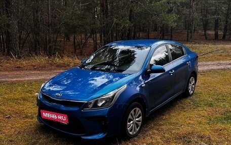 KIA Rio IV, 2017 год, 647 000 рублей, 2 фотография