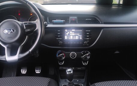 KIA Rio IV, 2018 год, 1 257 000 рублей, 13 фотография