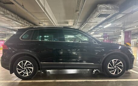 Volkswagen Tiguan II, 2019 год, 2 250 000 рублей, 3 фотография