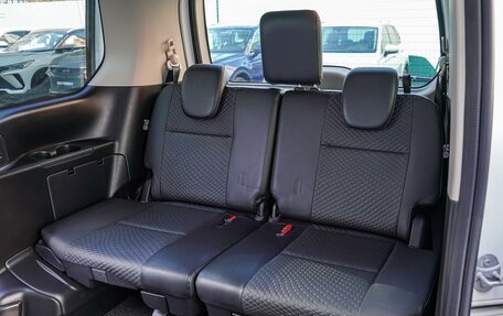 Nissan Serena IV, 2019 год, 2 270 000 рублей, 9 фотография