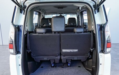 Nissan Serena IV, 2019 год, 2 270 000 рублей, 25 фотография